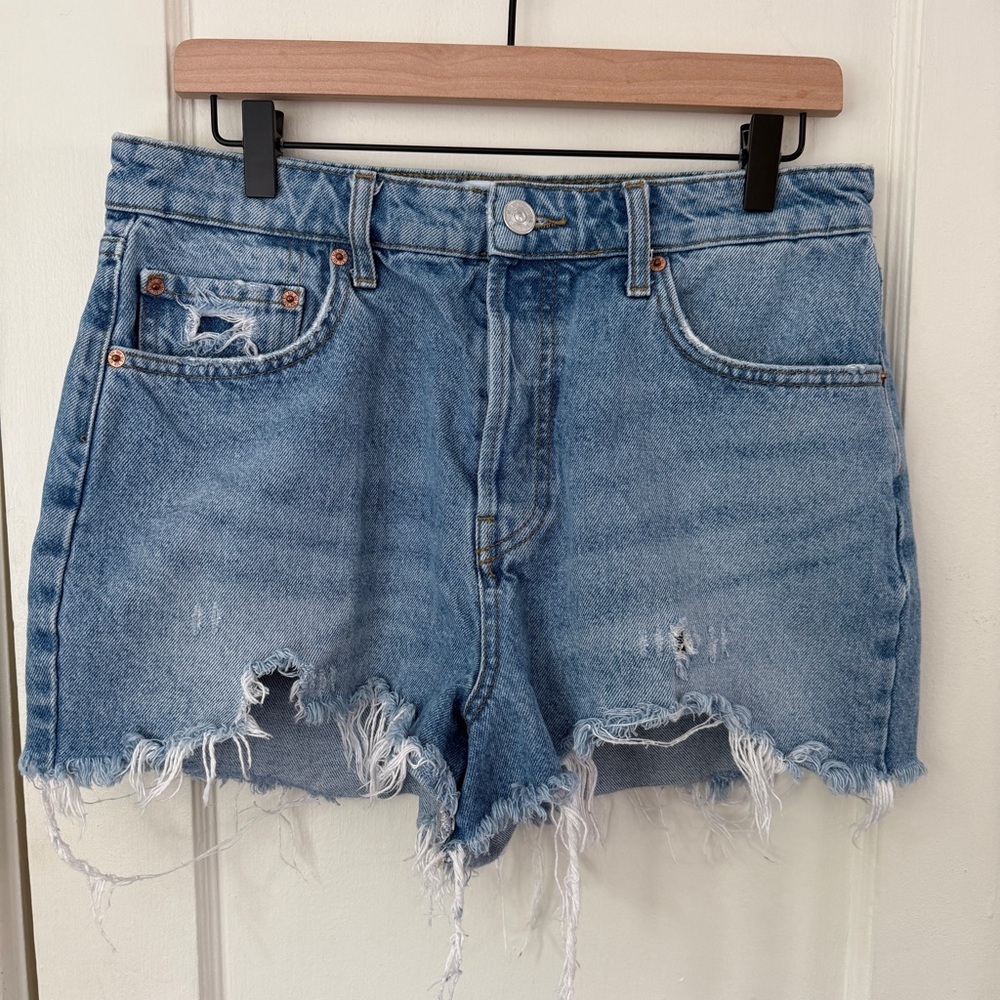 BDG Urban Outfitters Summer Cutoff Denim Shorts Size 31 or 12 - Picture 1 of 7